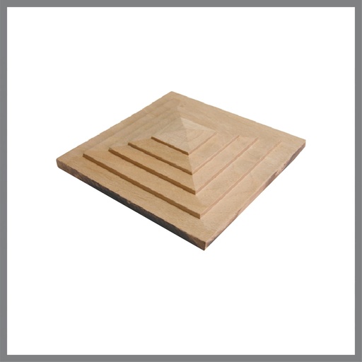 [PR-02] Decorative wooden pyramids